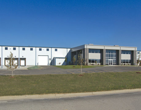 Manufacturing & Distribution Building with Expandable Endwall