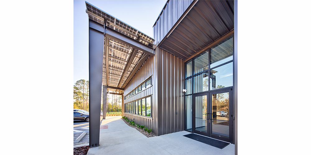 Steel Building with Reverse Lean-to