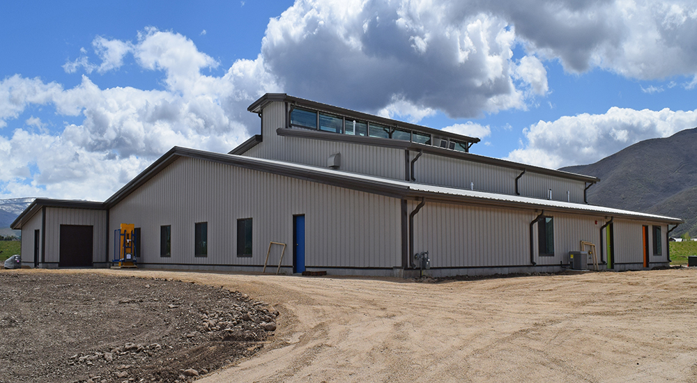 Steel Building Growing Facility with Clerestory