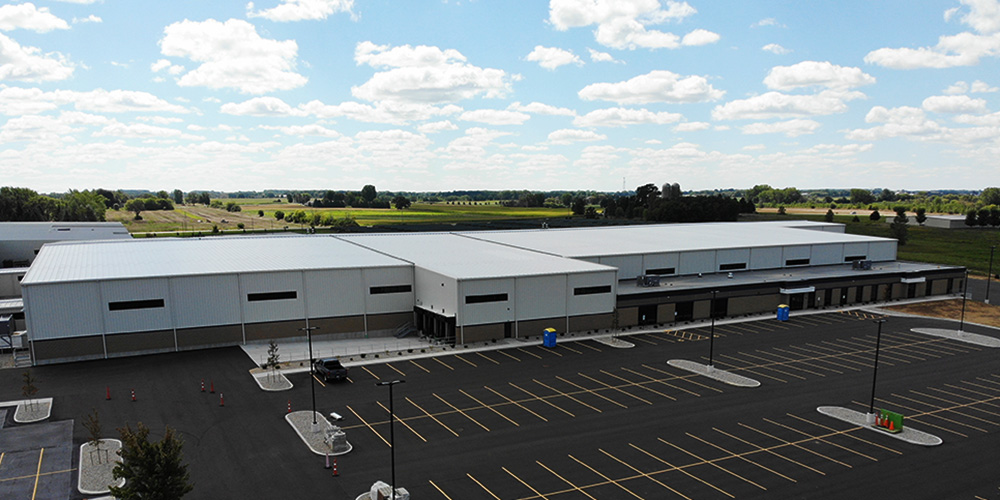 Steel building warehouse